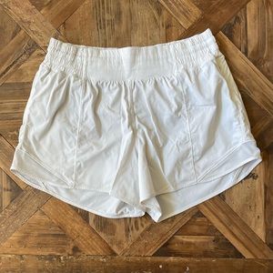 Hotty Hot High-Rise Lined Short 4”